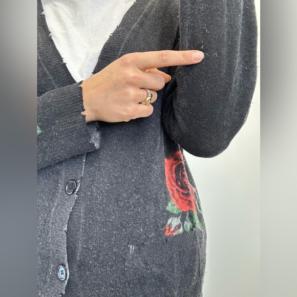 Anthropologie 27 Miles 100% Cashmere Rose Knit Gray Cardigan Button Front Size M - Picture 4 of 12